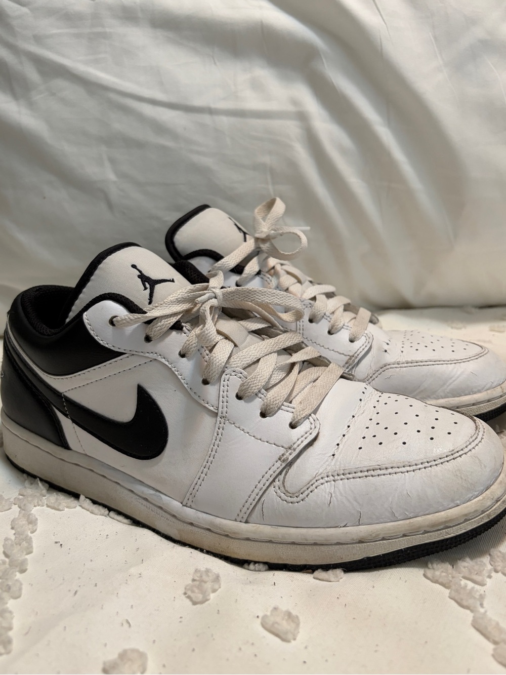 Jordan Low Top Sneakers - White & Black